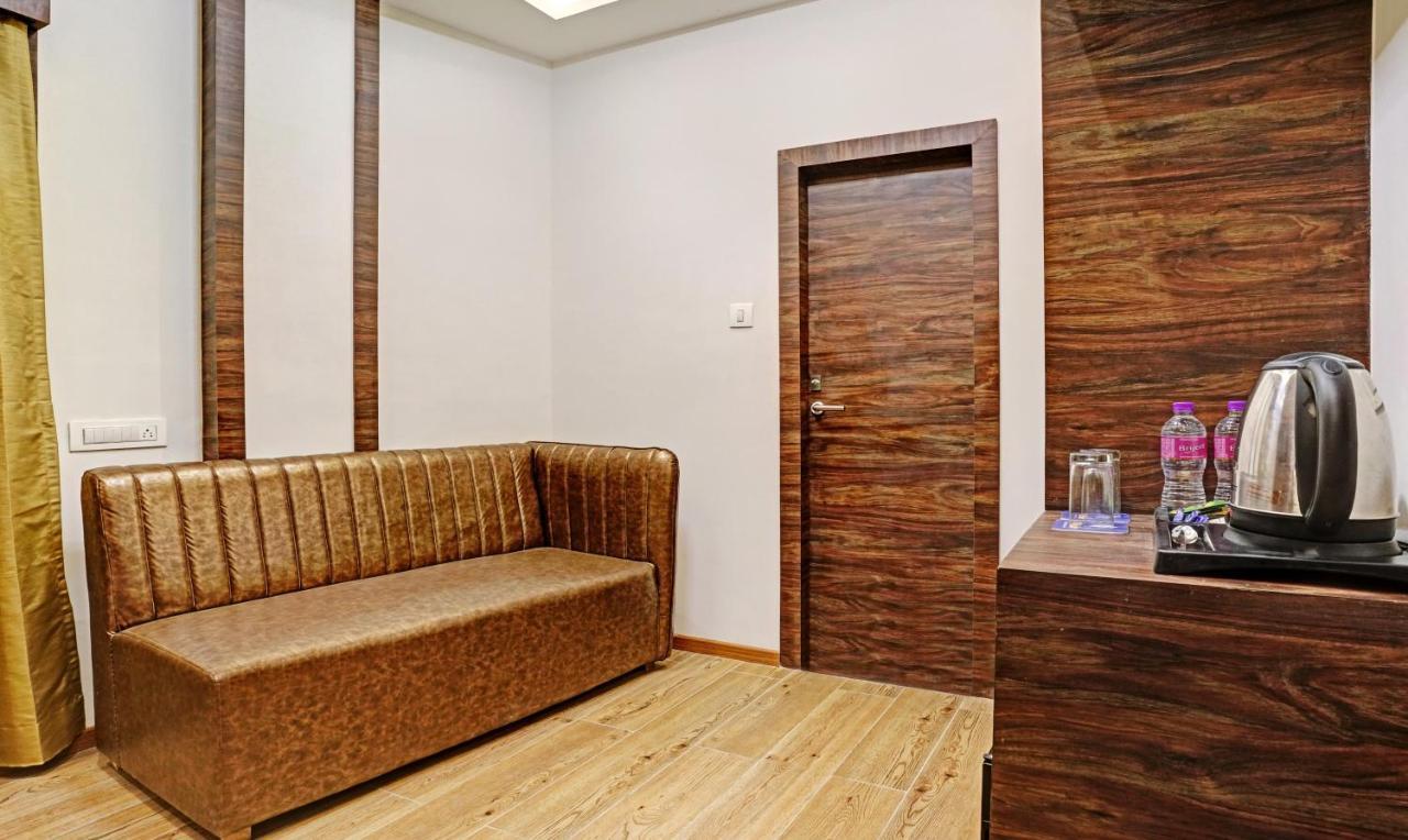 Treebo Premium Widlor Boutique Hotell Mumbai Eksteriør bilde
